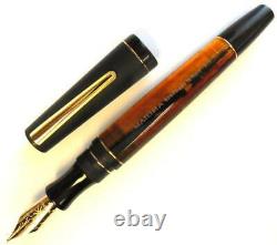 Maiora Impronte, Black & Orange, Slim Fountain Pen, Fine Nib, New In Box