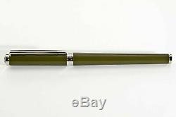 Montblanc Noblesse Oblige Olive Green Fountain Pen 14 kt. Broad pt. New In Box