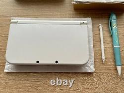 New Nintendo 3DS LL Console Pearl White Boxed with 3DS Game & Stylus Pen Japan