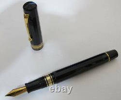 Omas Arte Italiana Milford Fountain Pen Black & Gold 18K Gold Med Nib New In Box