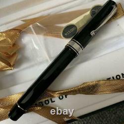 Omas Fountain Pen Nib/M 14K Black Slightly Used No Box