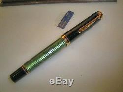 PELIKAN M800 pen, green striated, boxed