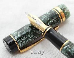 Parker Duofold Fountain Pen Marble Green 18Kt Gold Med Pt New In Box