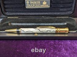 Parker Duofold International Pearl & Black & Gold Trim Ballpoint Pen New In Box