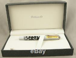 Pelikan New York M620 City Edition Fountain Pen Mint In Box 2003 18ct Nib