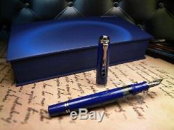 Pelikan Souverän M605 Fountain Pen-Solid Blue-14K B Nib-Box & Papers-2000s