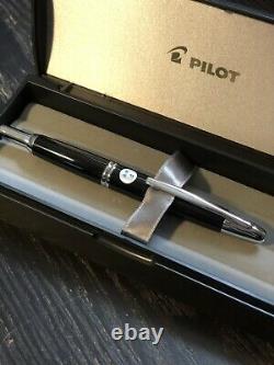 Pilot Capless Retractable Fountain Pen. Black And Silver. Original Box