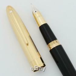 Sheaffer Crest #593 Fountain Pen Black w Gold Cap, Med. 18k Nib (New in Box)