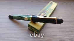 Vintage RARE UNUSED 1950s Pelikan 140 Flex F 14C-585 Gold Nib Fountain Pen Boxed