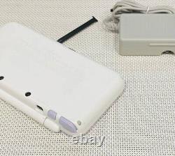 Console de jeu Nintendo New 2DS XL LL blanche lavande sans boîte avec chargeur et stylet tactile.