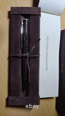 Les stylos Louis Vuitton neufs dans leur boîte
