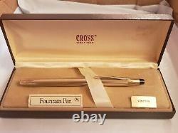 Nouveau modèle de stylo-plume New Cross Fountain Pen 2805 14K 585 NIB neuf dans sa boîte avec recharges et documents