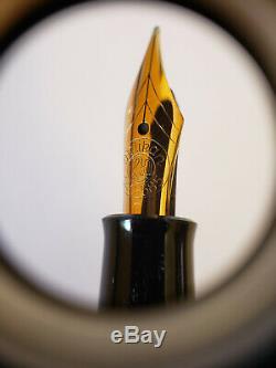 Pelikan 140 Fountain Pen Verte Fines Rayures 14k Nib & Boîte / Documentation Originale