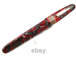 Stylo-plume Stipula Faceted Etruria Red Currant avec plume en or 18K, taille moyenne, neuf dans sa boîte.